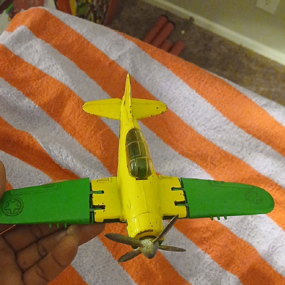 Hubley Kiddie Toy die-cast metal fighter airplane,  P-47